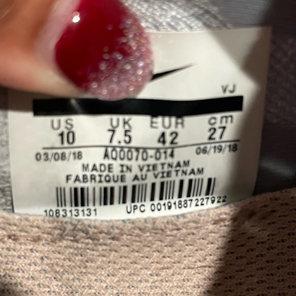 Nike woman snea size 10 - Picture 4 of 7